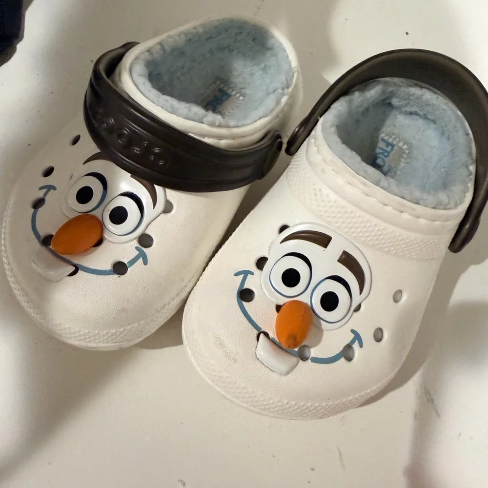 CROCS Kids lined clogs with Olaf Design - White and Black